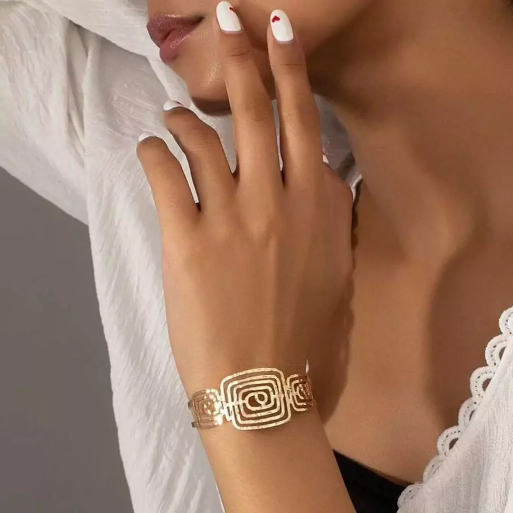 جدیدترین دستبندهای دخترانه اشکال هندسی