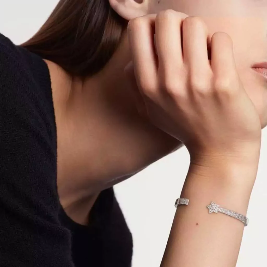 پرطرفدارترین دستبندهای زنانه برند channel