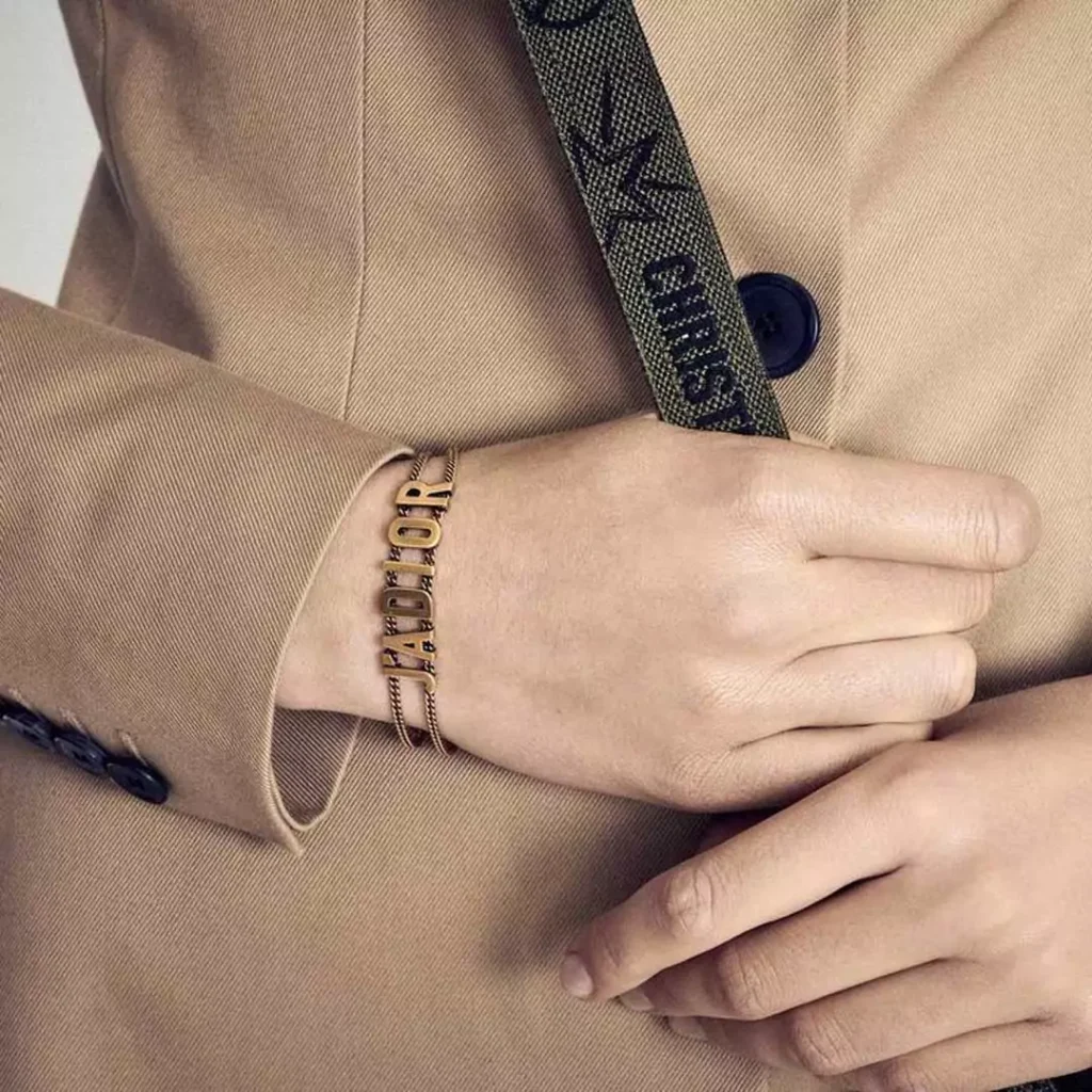 قشنگ ترین دستبندهای زنانه برند Dior