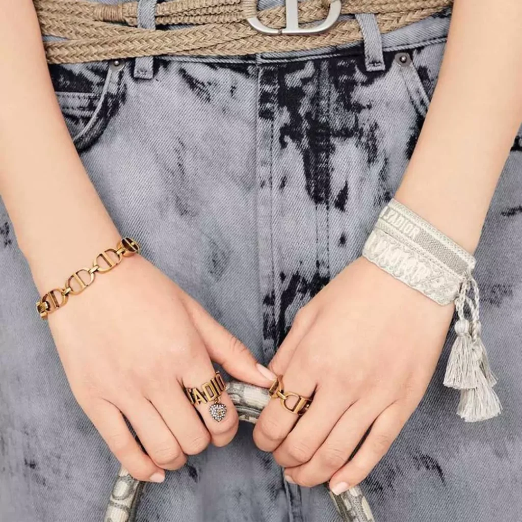جذاب ترین دستبندهای زنانه برند Dior