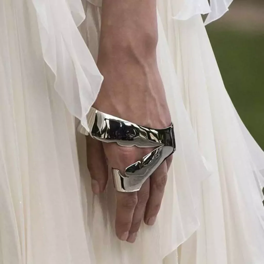 شیک ترین دستبندهای زنانه برند Givenchy