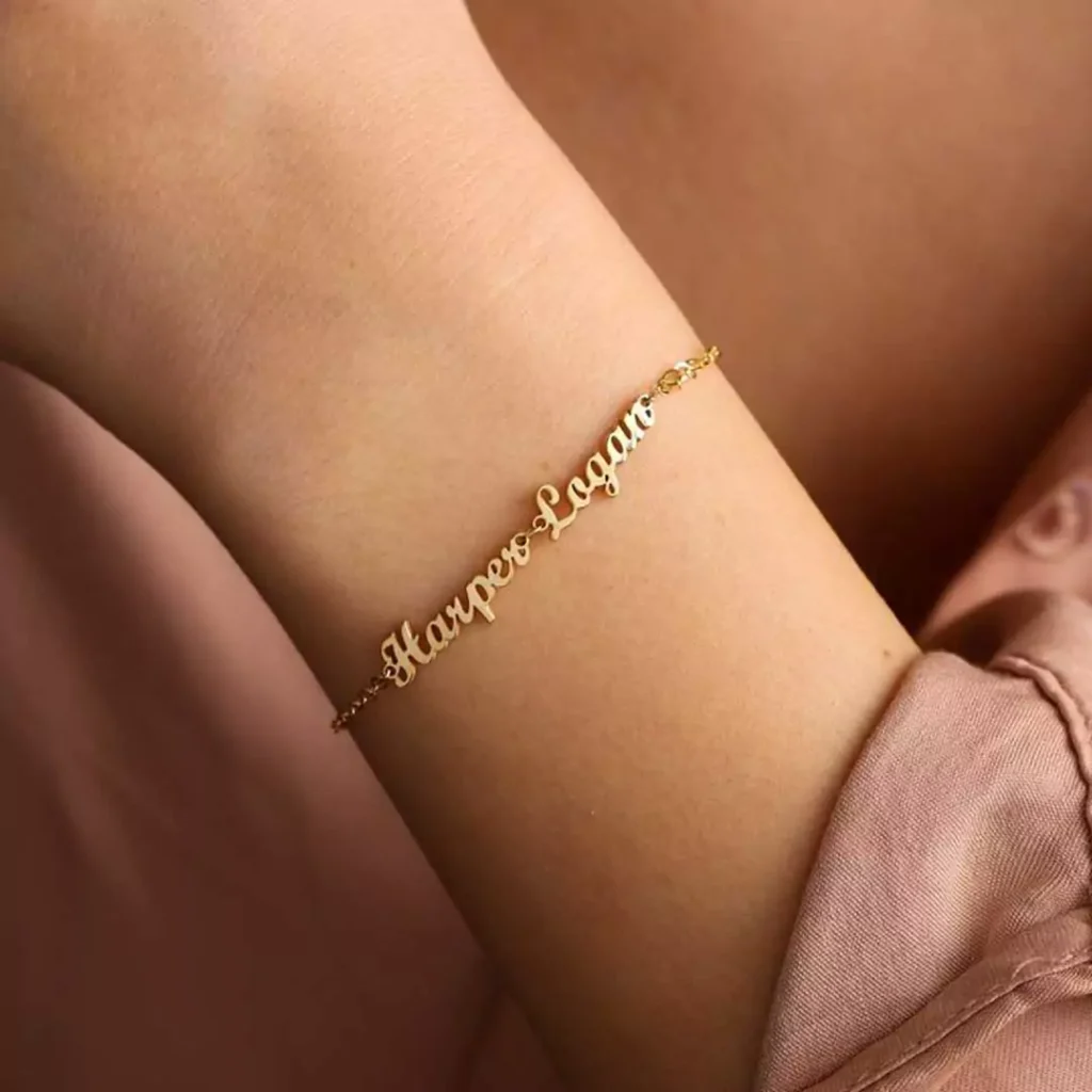 ساده ترین مدل های دستبند دخترانه طلا طرح اسم