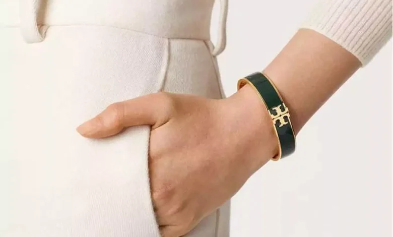 زیباترین دستبند زنانه از برند Tory Burch