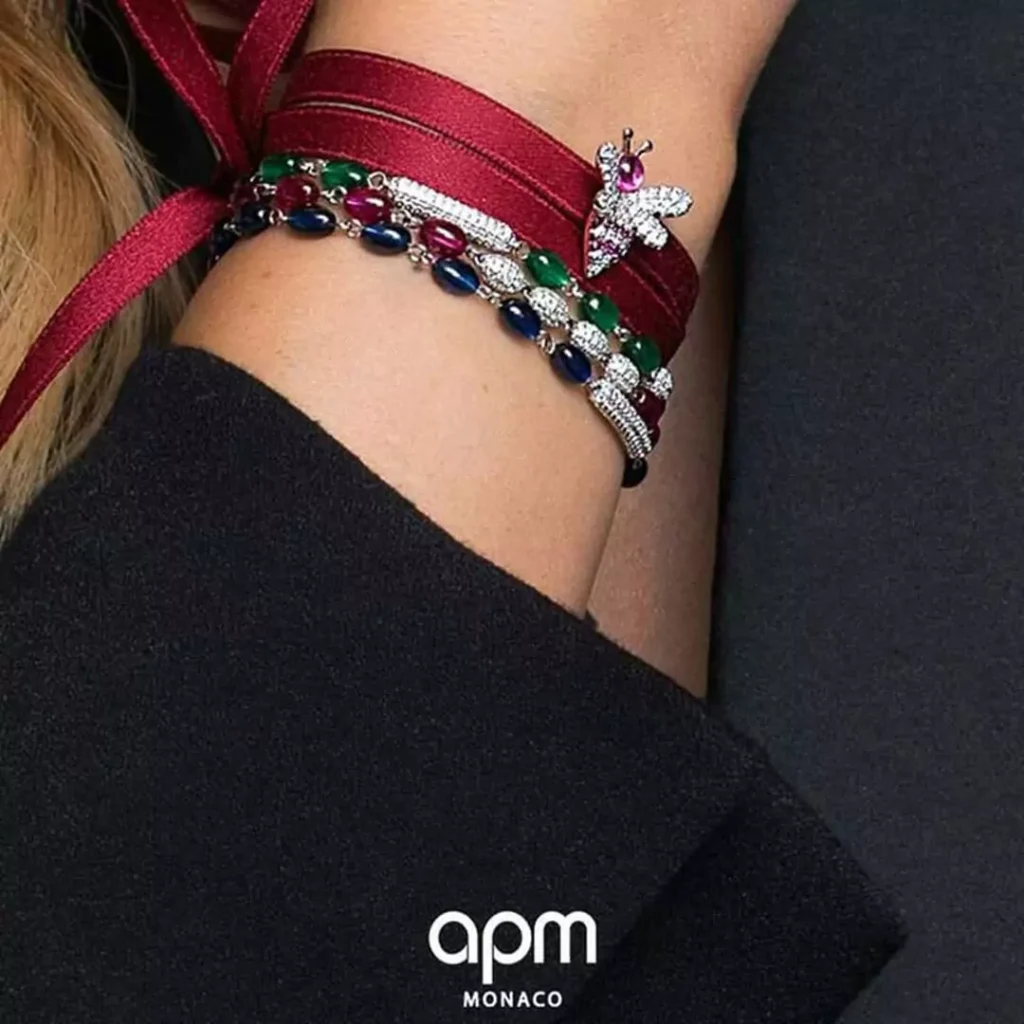 بهترین دستبند زنانه از برند APM Monaco