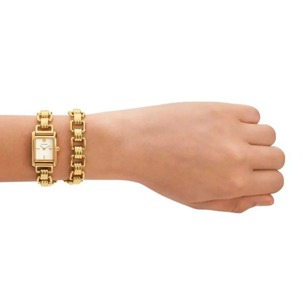 دوست داشتنی ترین دستبند زنانه از برند Tory Burch