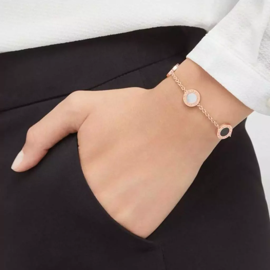 بهترین دستبند زنانه برند بولگاری (Bvlgari)