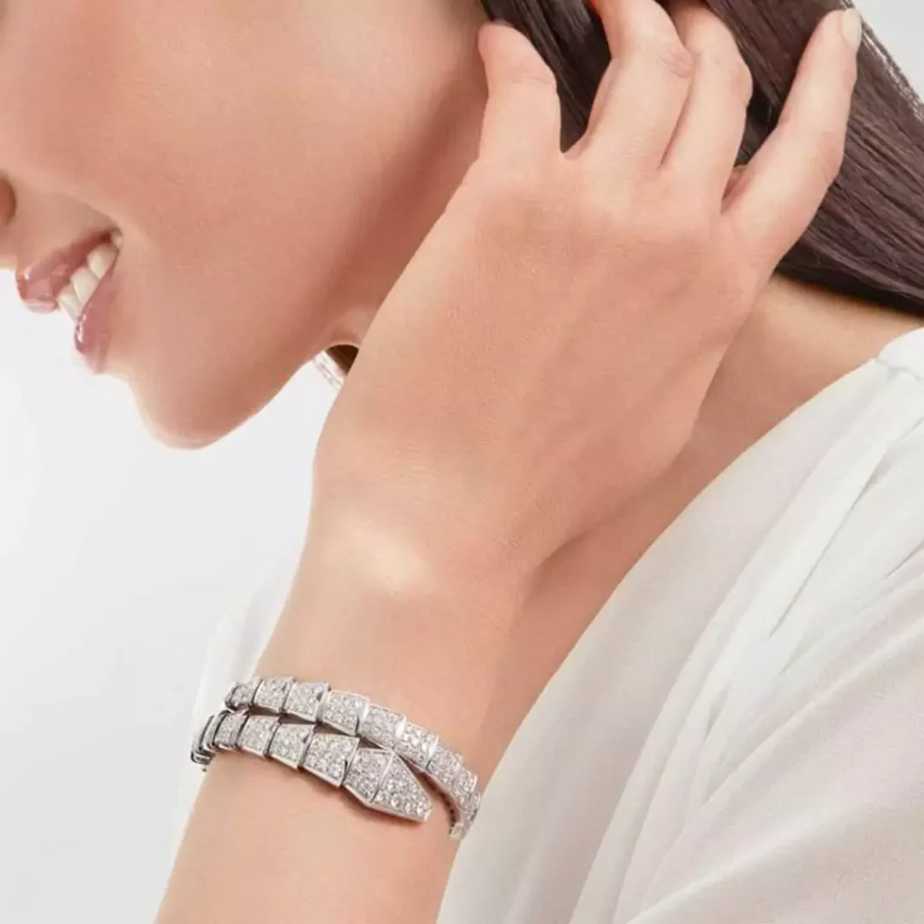 جدیدترین دستبند زنانه برند بولگاری (Bvlgari)