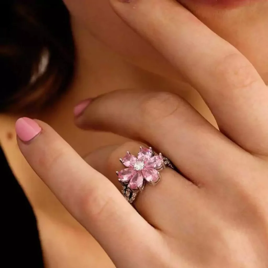 جدیدترین انگشتر جواهر زنانه طرح گل