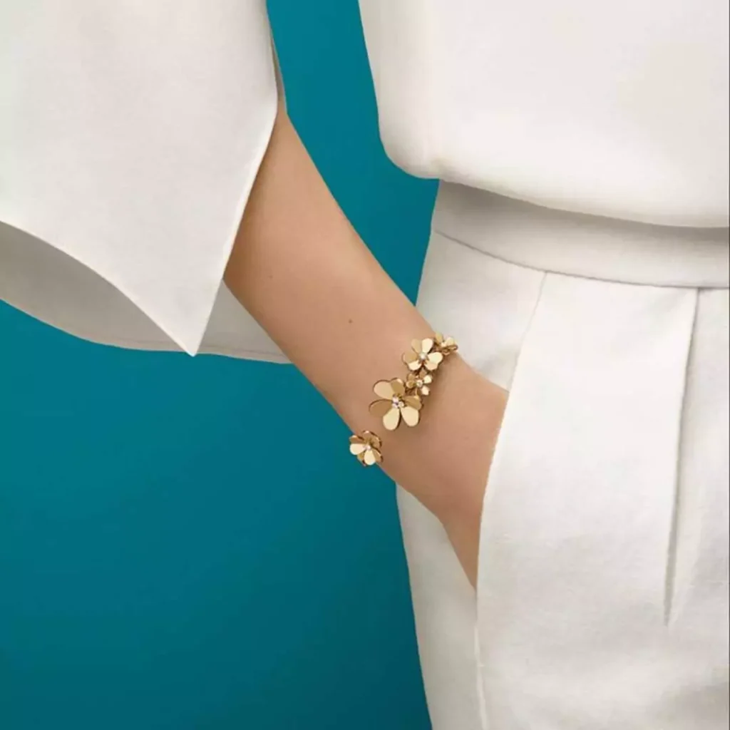 مدل های خاص دستبندهای زنانه ون کلیف
