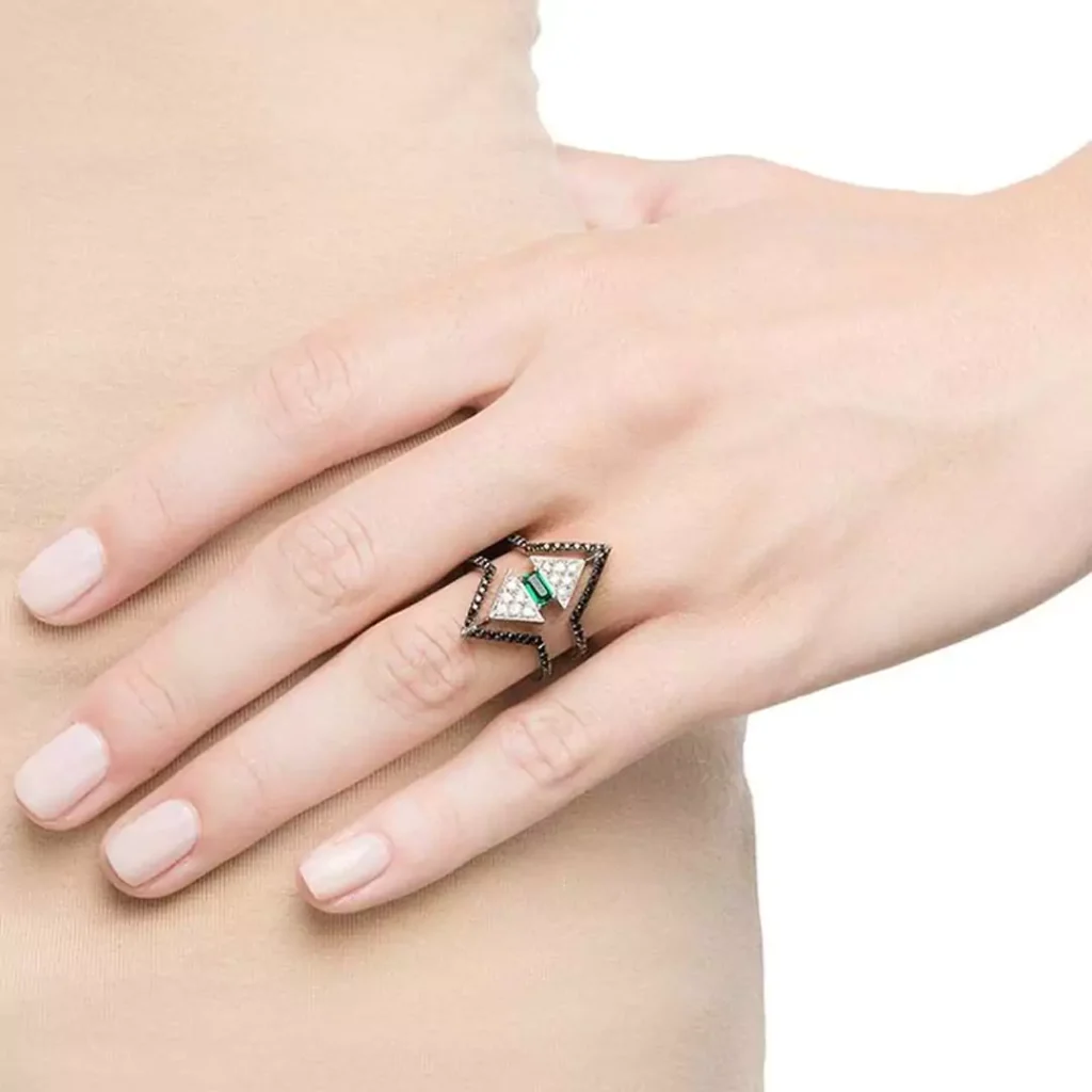 چشم نوازترین مدل انگشتر زنانه از برند Nikos Koulis