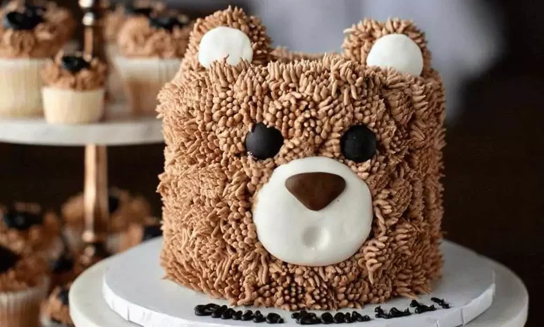 کیک تولد خرس تدی قهوه ای