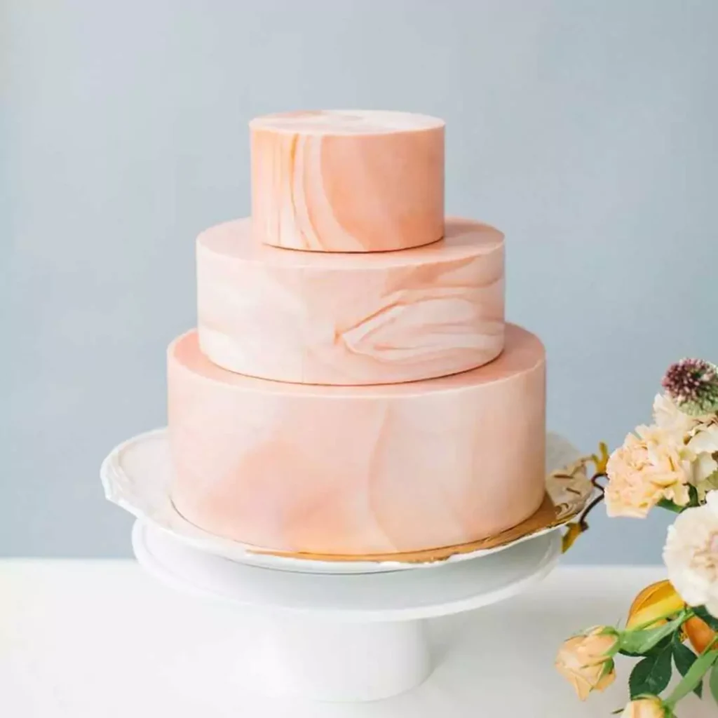 کیک عروسی مینیمال با رنگ ترند 2024
