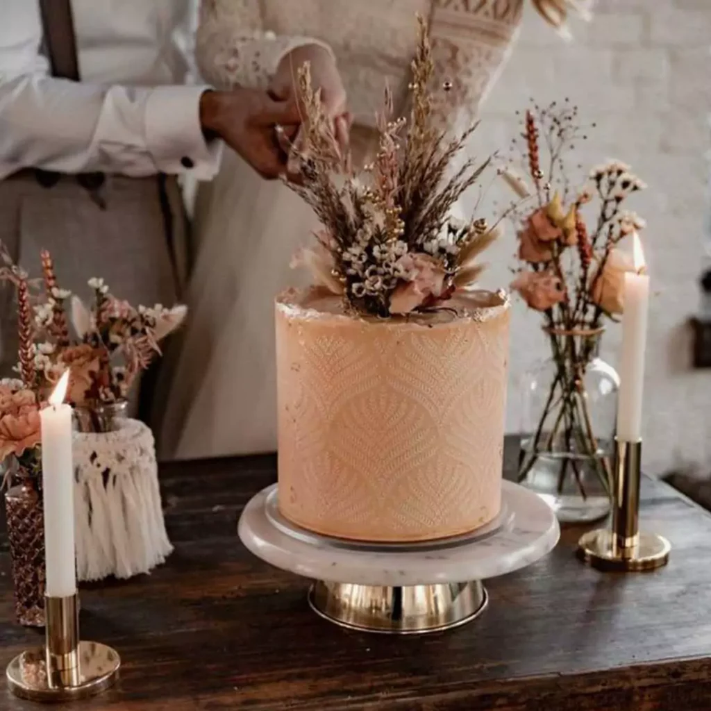 عالی ترین کیک عروسی با رنگ ترند 2024