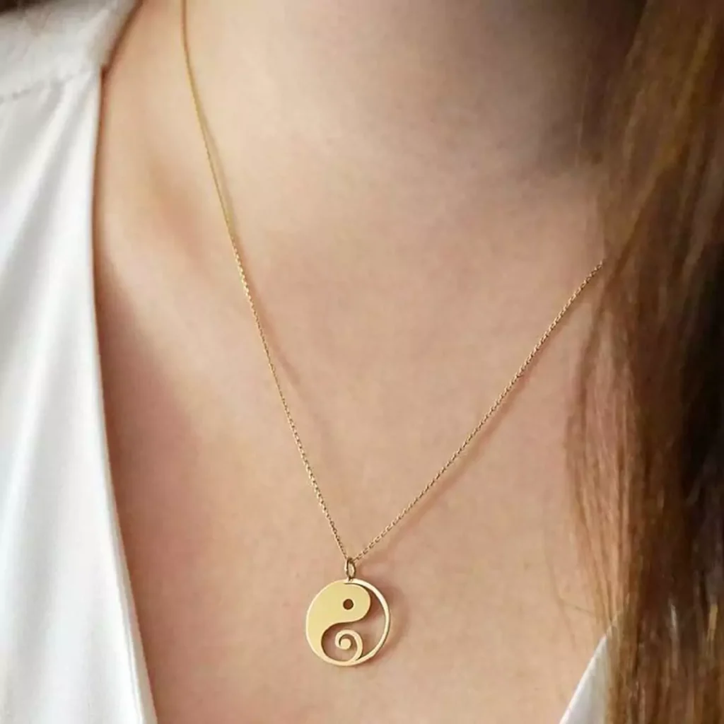 قشنگ ترین گردنبند دخترانه طلا طرح yin yang