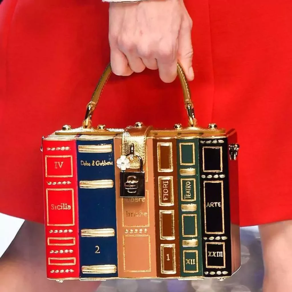 عجیب ترین کیف مجلسی و فانتزی دخترانه طرح کتاب