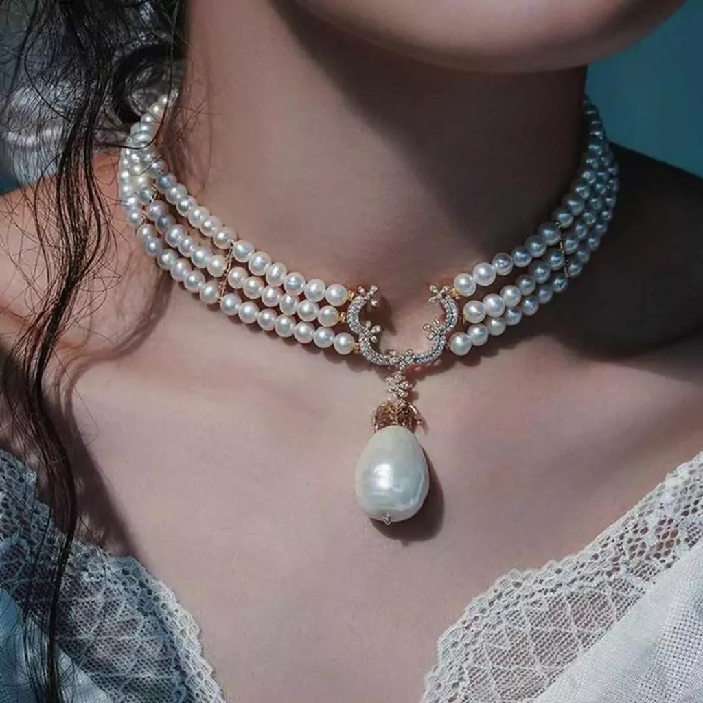 بهترین مدل های گردنبند جواهر عروس با سنگ مروارید سفید 
