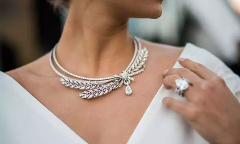 زیباترین مدل های گردنبند جواهر عروس با سنگ مروارید