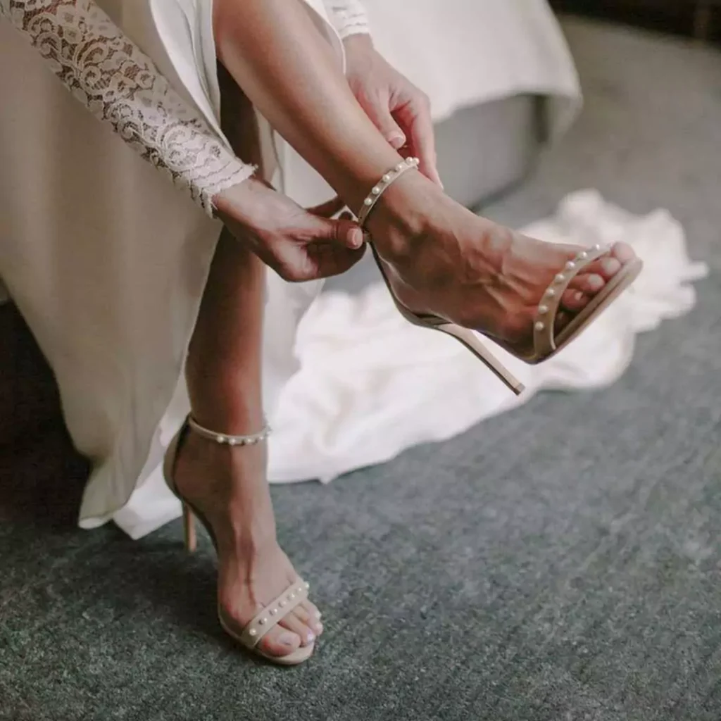 متفاوت ترین کفش پاشنه بلند جلوباز عروس