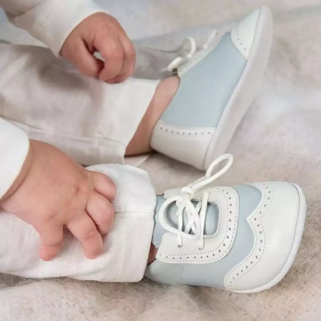 به روزترین کفش چرمی نوزادی پسرانه