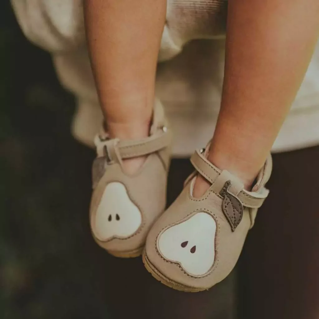 دلبرترین کفش چرمی نوزادی دخترانه
