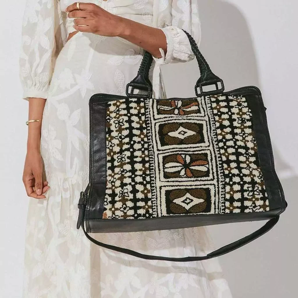 دوست داشتنی ترین کیف دوشی مسافرتی زنانه از برند Cleoballa