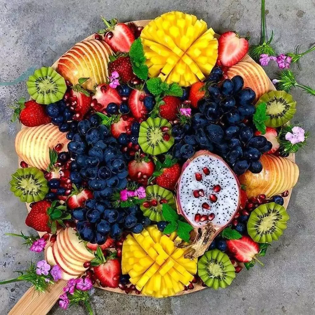 عالی ترین چیدمان میوه های تابستانی برای میز مهمانی