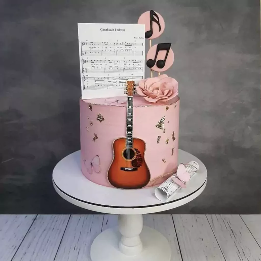 جدیدترین کیک تولد با تم موسیقی