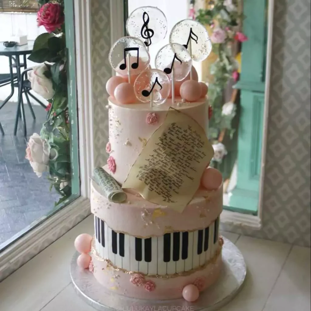 به روزترین کیک تولد با تم موسیقی