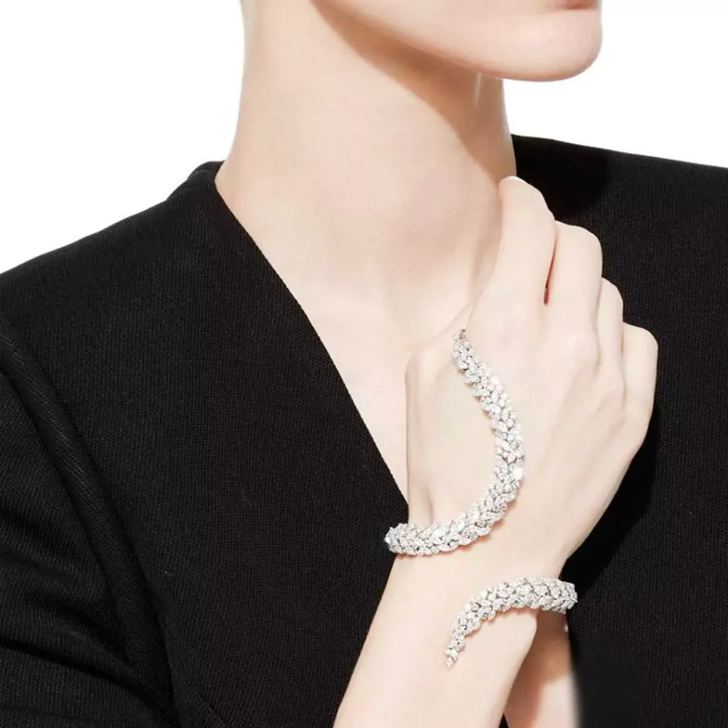 به روزترین مدل طلا جواهرات تزیینی دست زنانه