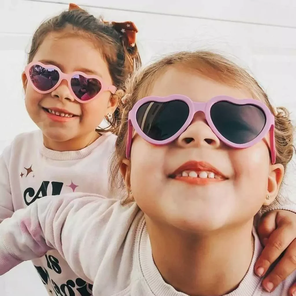 عینک آفتابی بچگانه طرح قلب 2024
