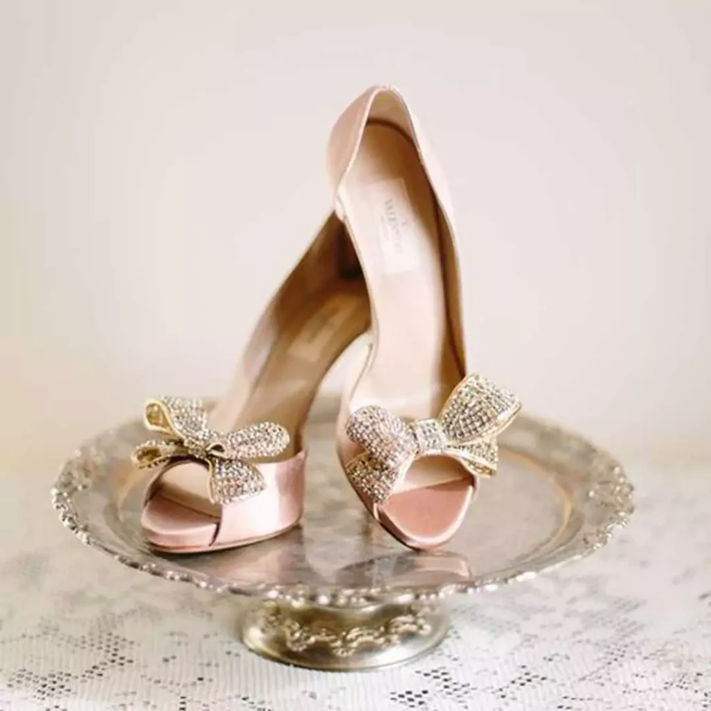خاص ترین کفش پاشنه بلند عروس هلویی