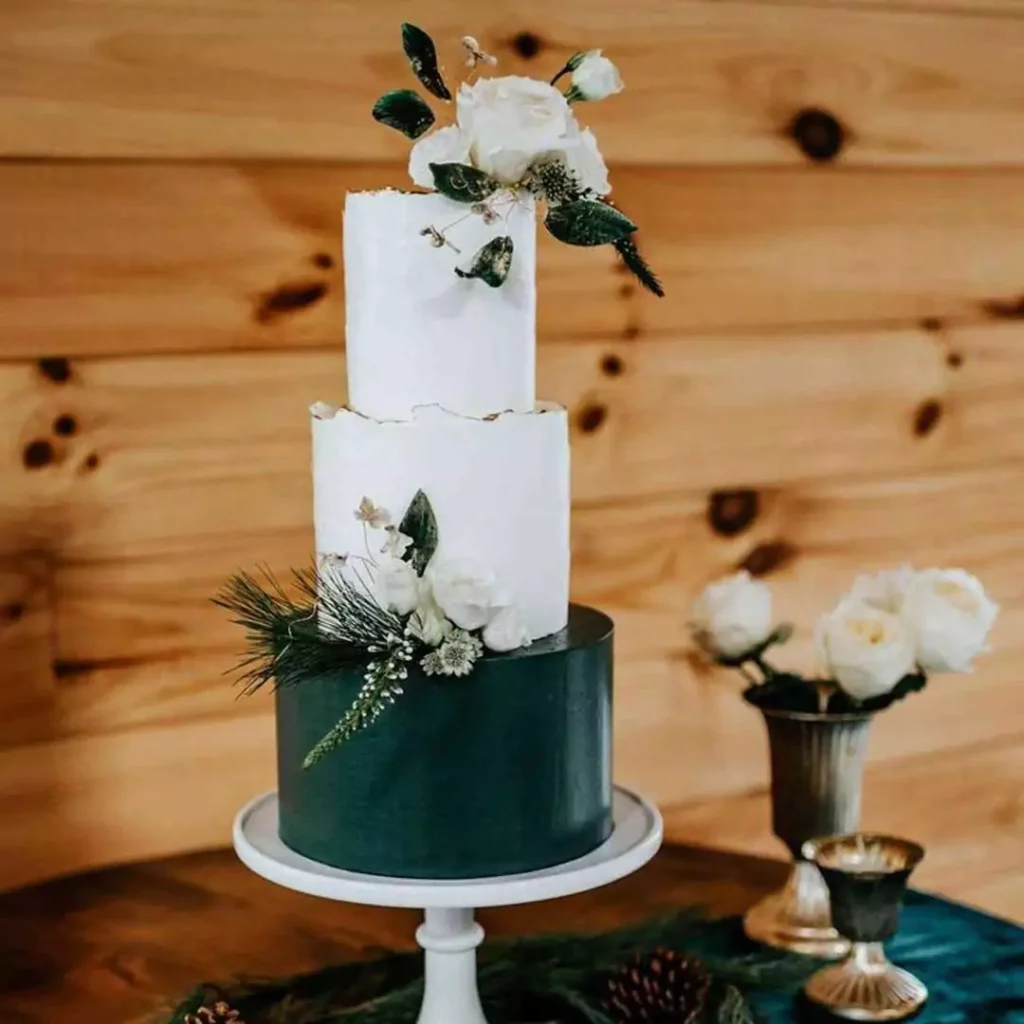 ساده ترین کیک عروسی تابستانی 1403 سبز