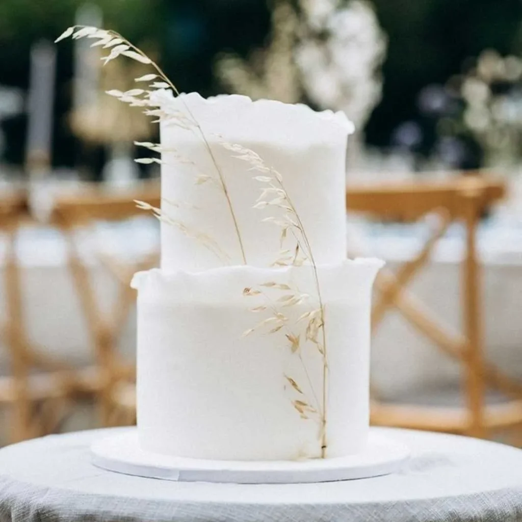 پرطرفدارترین کیک عروسی بهاری مینیمال 2024