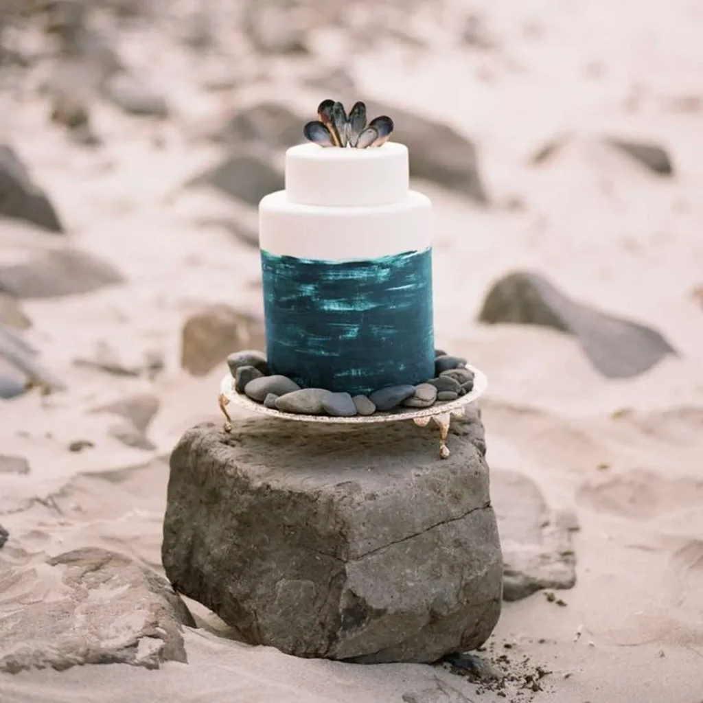 زیباترین کیک عروسی ساحلی 2024