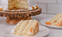 طرز تهیه کیک آناناس نارنگی خوشمزه و آسان