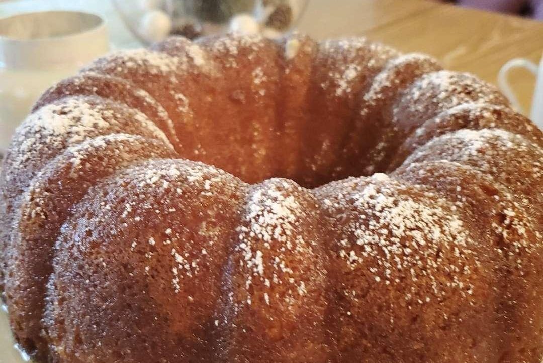 طرز تهیه کیک آب پرتقال مرطوب؛ دسر خاص با طعم طبیعی پرتقال