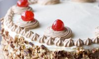 طرز تهیه کیک خامه ای ایتالیایی خوشمزه و مجلسی